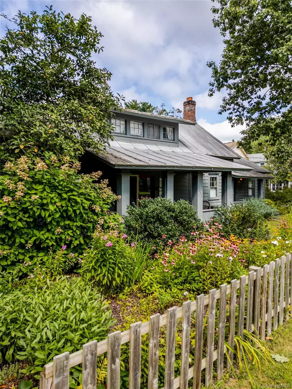 Chatham, NY 12132,4253 State Route 203