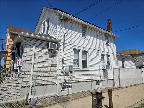 Ozone Park, NY 11417,13319 Crossbay BLVD