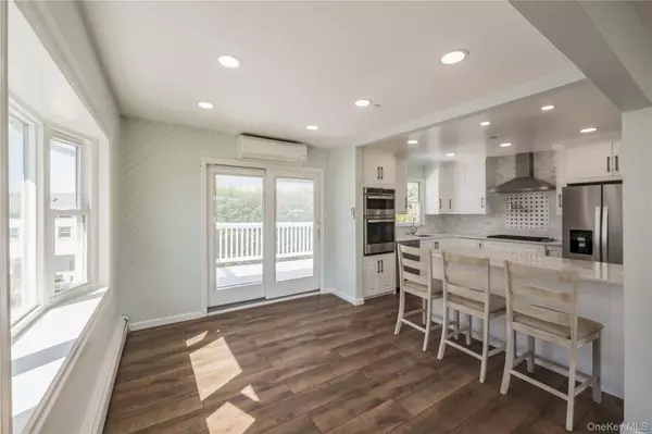 Lindenhurst, NY 11757,869 Beach ST