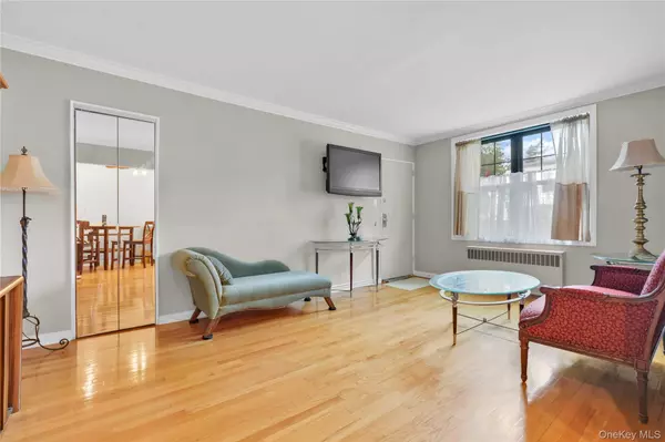 Kew Garden Hills, NY 11367,70-47A Park DR #A