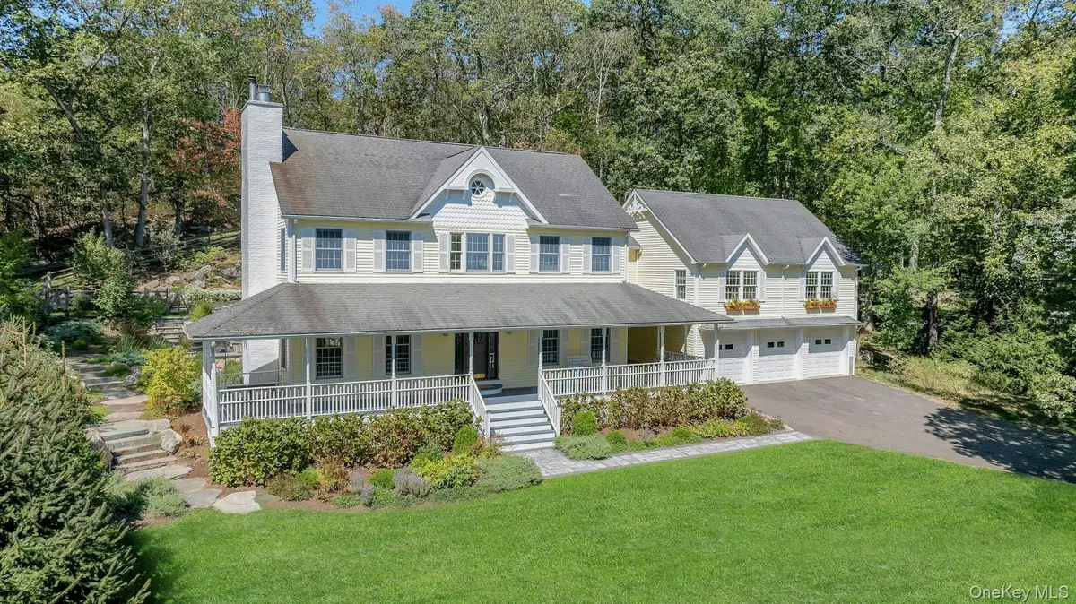 South Salem, NY 10590,7/8 Douglas DR