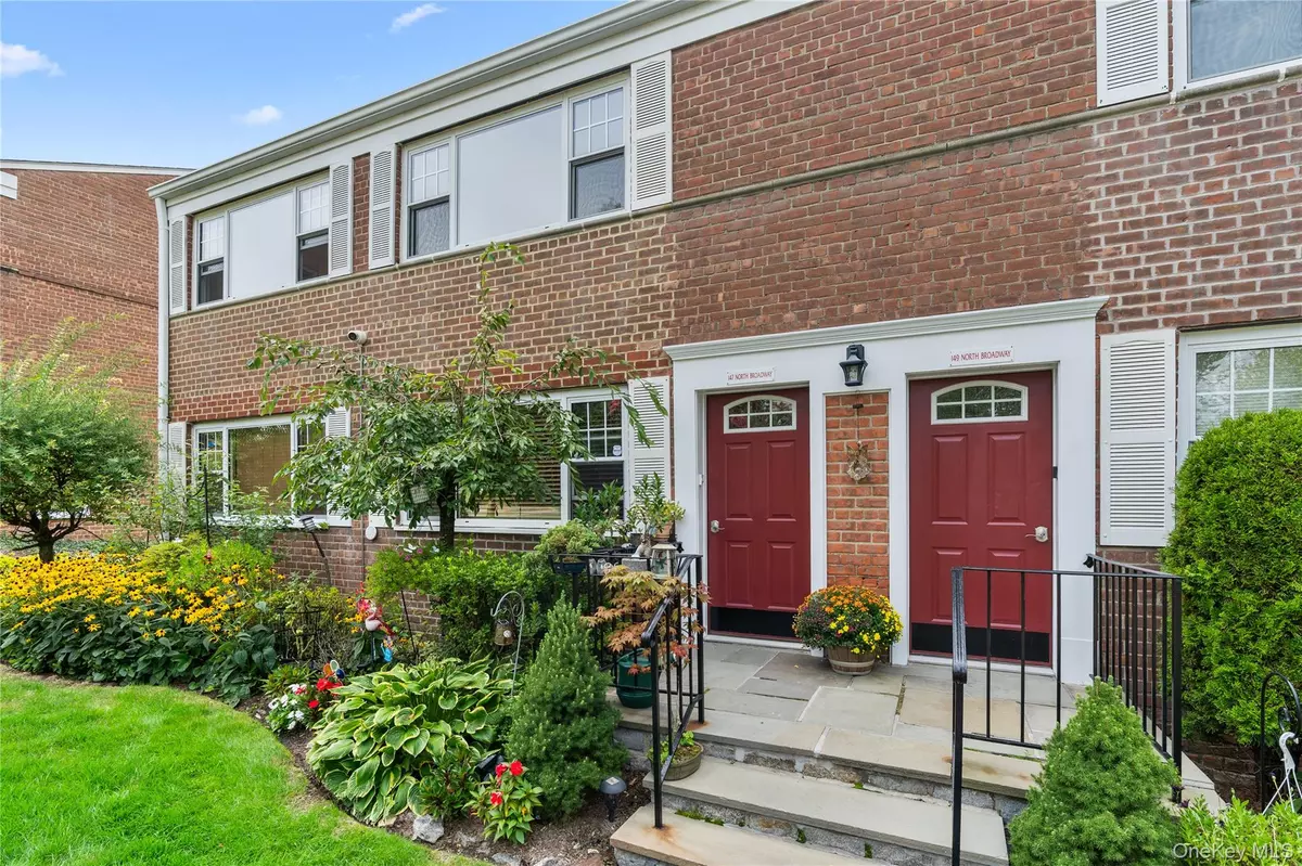 White Plains, NY 10603,147 N Broadway #2