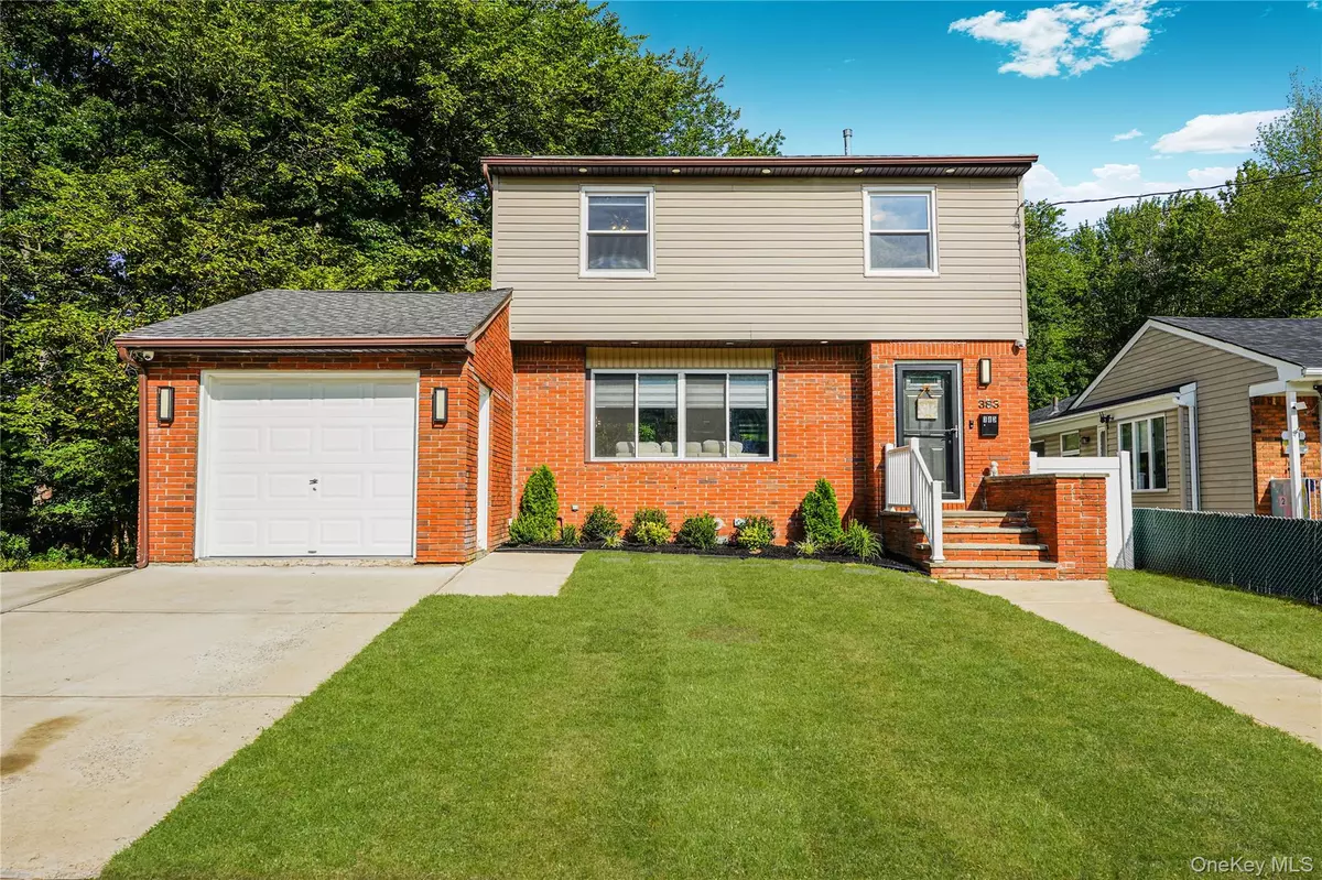Staten Island, NY 10312,383 Woodrow Rd