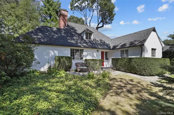 Yonkers, NY 10701,11 aka 15 Bobolink RD