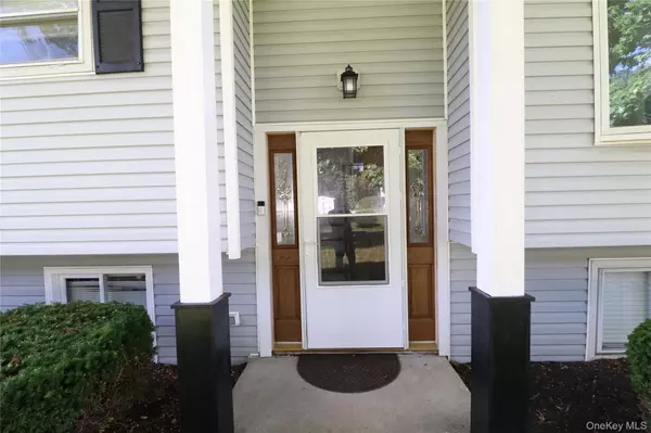 Poughkeepsie, NY 12601,23 Buttermilk DR