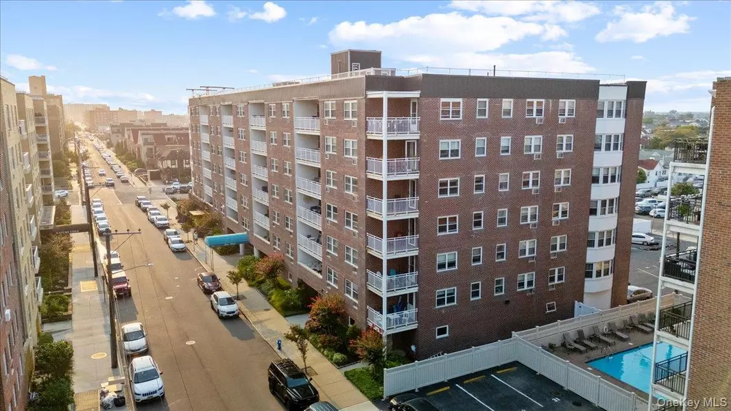711 Shore RD #4E, Long Beach, NY 11561