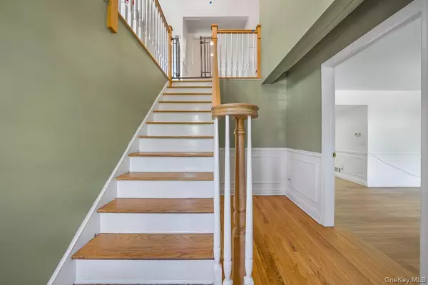 Yonkers, NY 10710,65 Brookdale DR