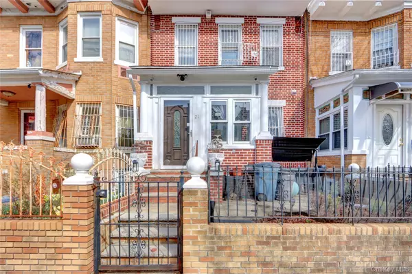 21 Adler PL, Brooklyn, NY 11208