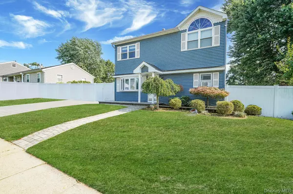 Central Islip, NY 11722,31 Pine ST