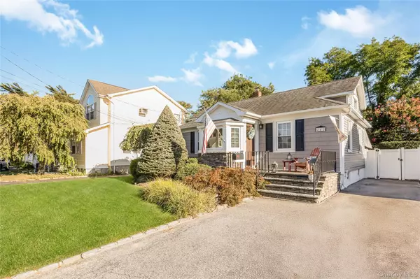 242 Islip BLVD, Islip Terrace, NY 11752