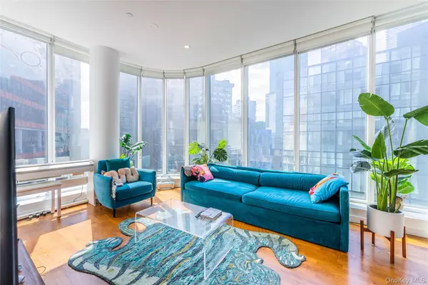 Long Island City, NY 11101,2717 42nd RD #7E