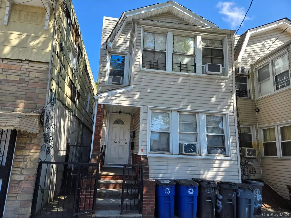 Woodhaven, NY 11421,86-75 80th ST