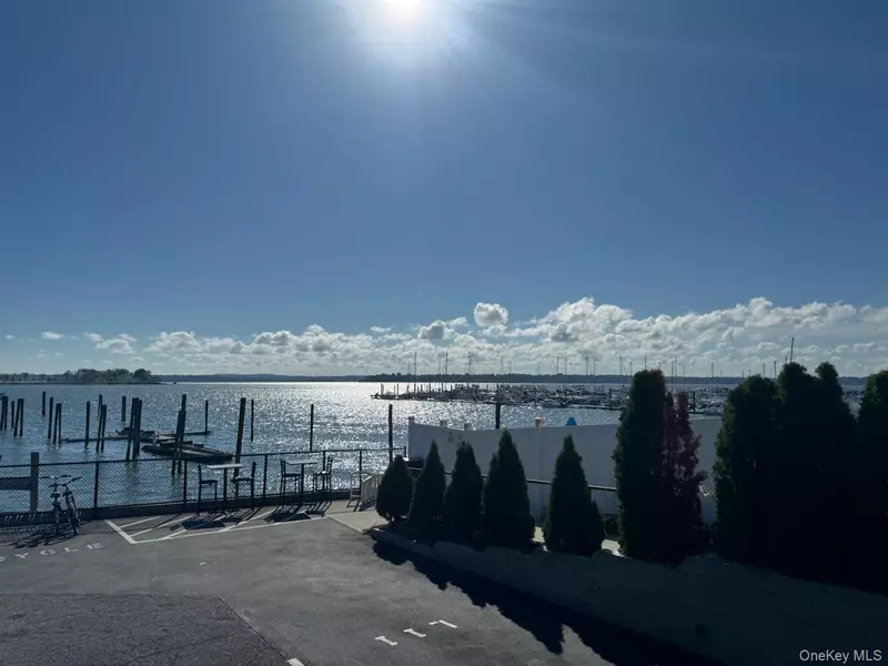 170 Schofield ST #2F, Bronx, NY 10464