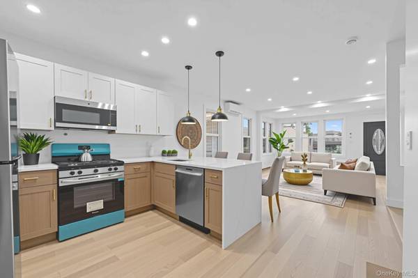 11455 131st ST, South Ozone Park, NY 11420