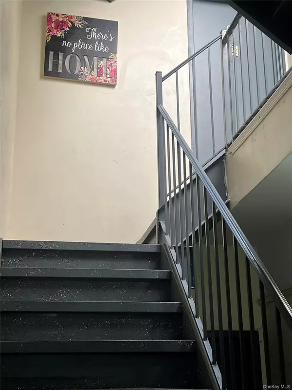 Brooklyn, NY 11213,800 Crown ST