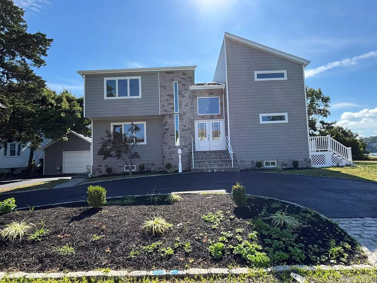 Bayville, NY 11709,35 Adams AVE