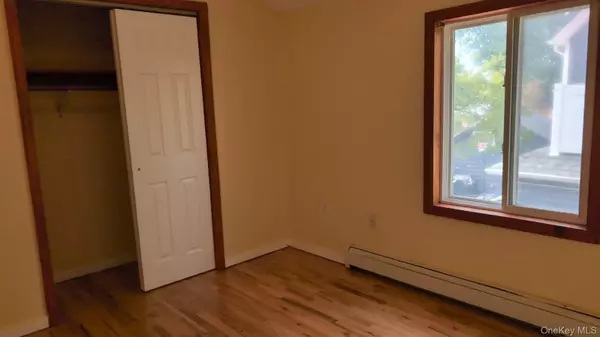Springfield Gardens, NY 11413,137-44 Thurston ST