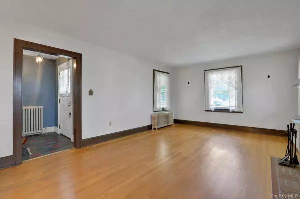 Kingston, NY 12401,94 Roosevelt AVE