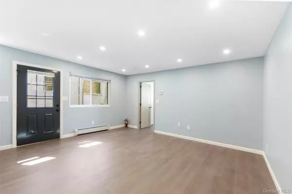 Bayside, NY 11361,36-26 216th ST
