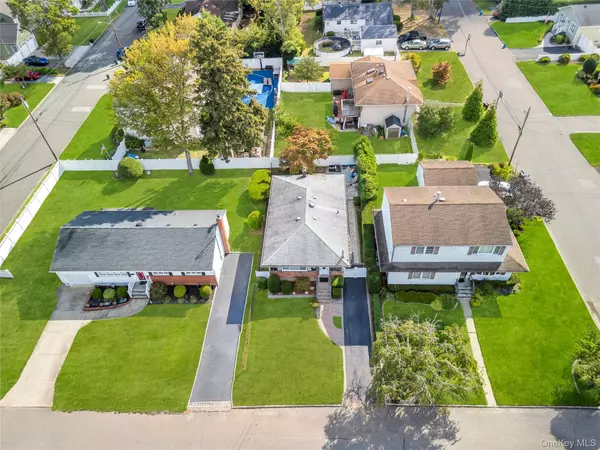 Deer Park, NY 11729,29 Collins AVE