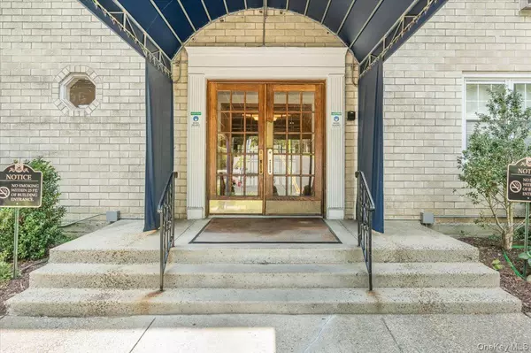 Hastings-on-hudson, NY 10706,445 Broadway #2R