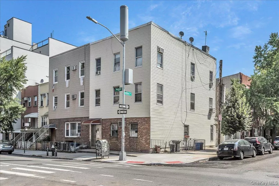 382 Manhattan AVE, Brooklyn, NY 11211