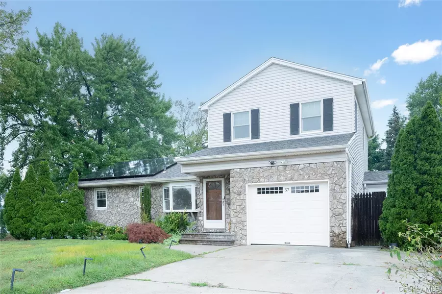57 Central BLVD, Bethpage, NY 11714