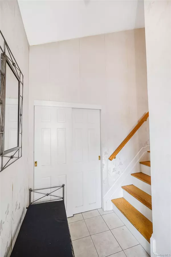 Staten Island, NY 10314,171 Merrill AVE