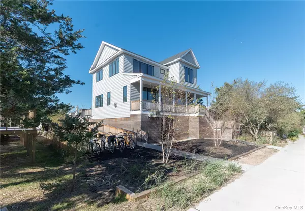 44 Island WALK, Lonelyville, NY 11706