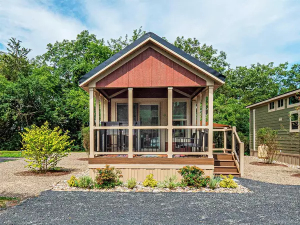 Florida, NY 10921,197 Wheeler RD #101