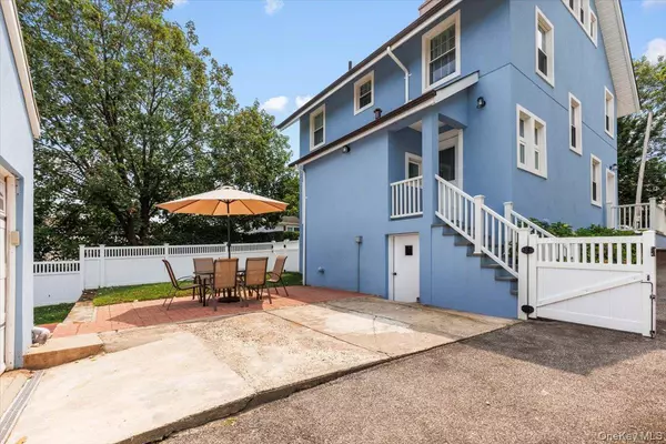 Tuckahoe, NY 10707,13 Harrison ST