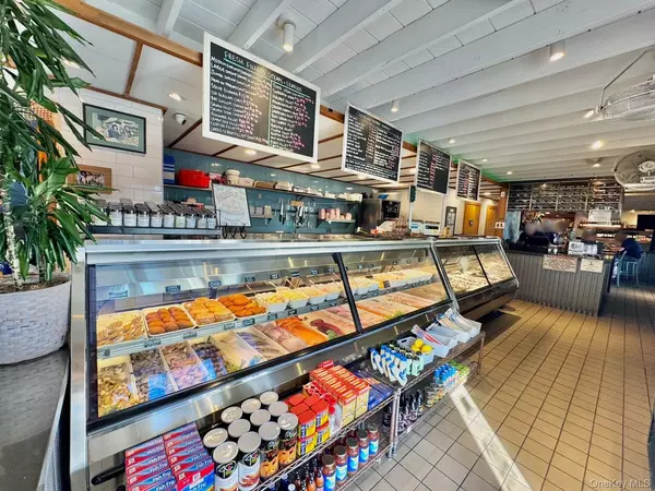 Island Park, NY 11558,4257 Austin BLVD