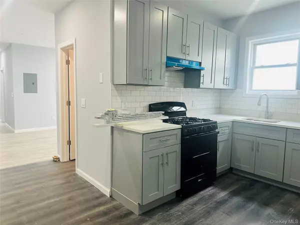 Poughkeepsie, NY 12601,8 Morgan AVE #1