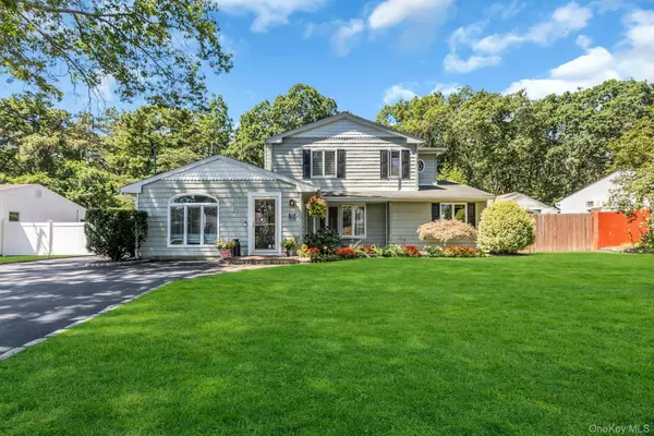 554 Bayport AVE, Bayport, NY 11705