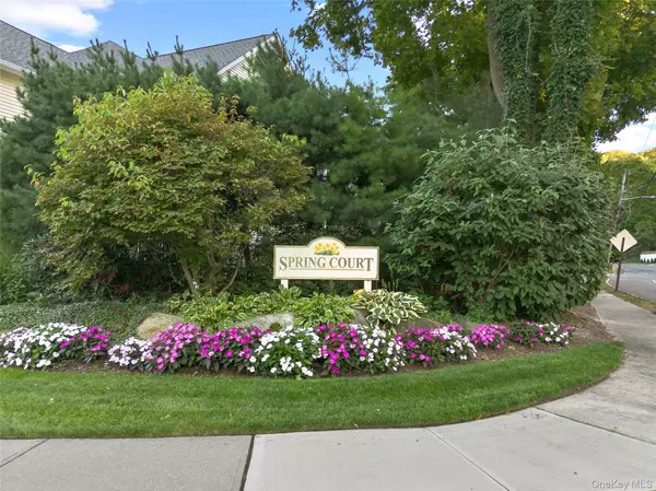 Huntington, NY 11743,2 Spring CT