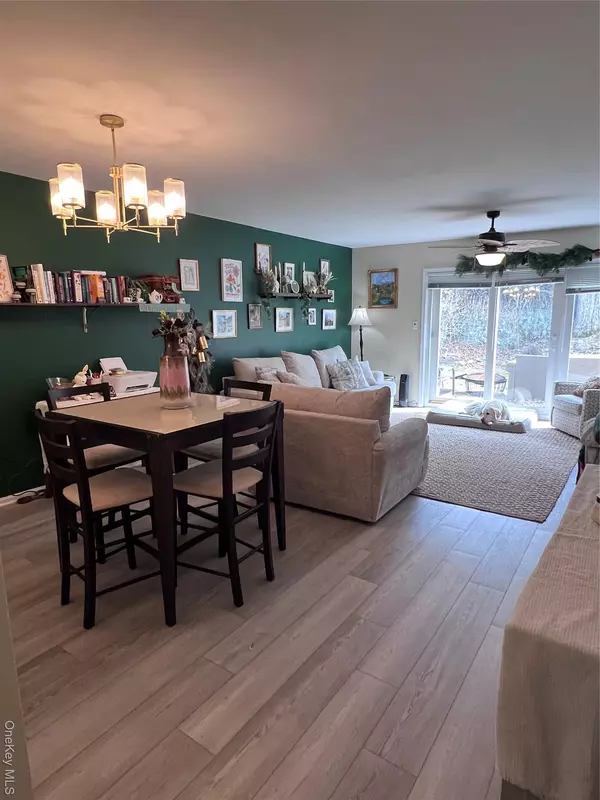 Washingtonville, NY 10992,22 Yorkshire TER