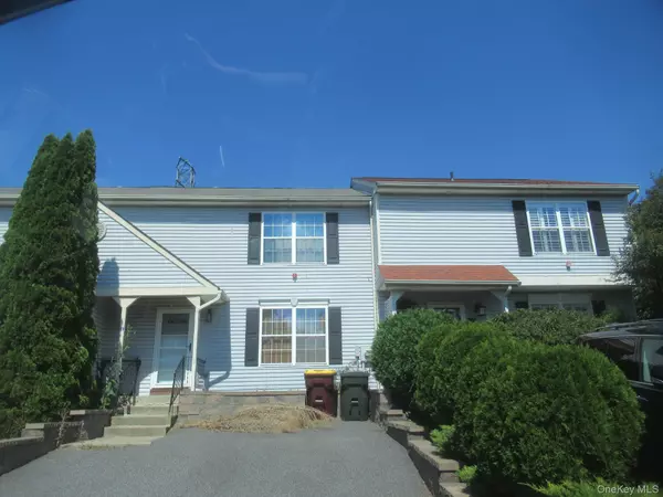 23 Marian CT, Warwick, NY 10990