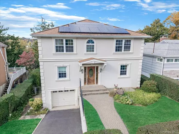 Yonkers, NY 10710,33 Berkshire RD