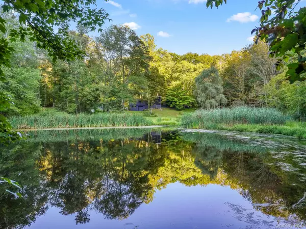 Pound Ridge, NY 10576,98 Park View RD