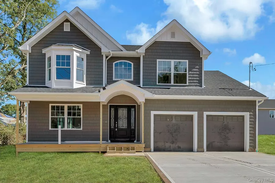 21 Fulton ST, West Babylon, NY 11704