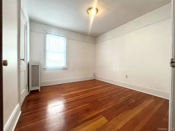 Jamaica, NY 11432,80-54 160th ST #HSE