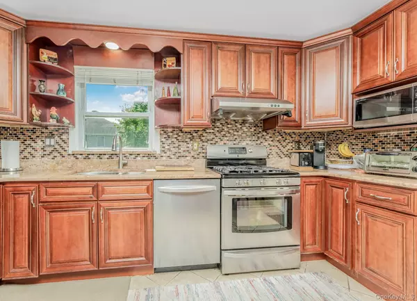 Yonkers, NY 10710,16 June ST