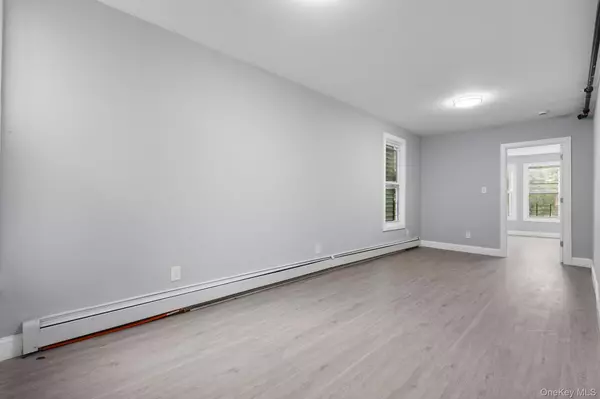 Yonkers, NY 10701,288 Woodworth AVE