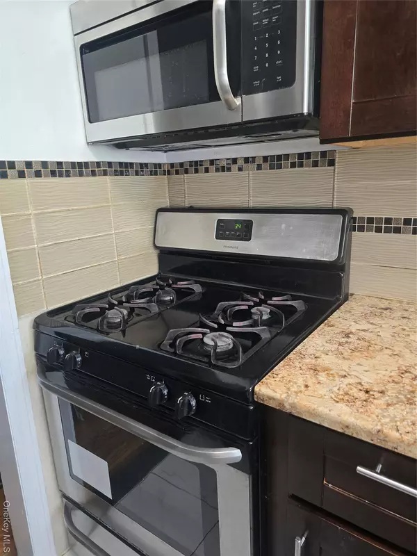 Great Neck, NY 11021,35 Prospect ST #2