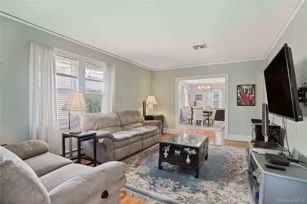 Irvington, NY 10533,81 Hudson AVE
