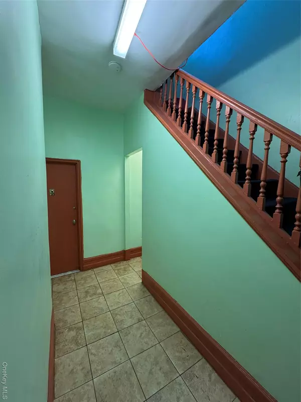 Bronx, NY 10456,1040 Clay AVE