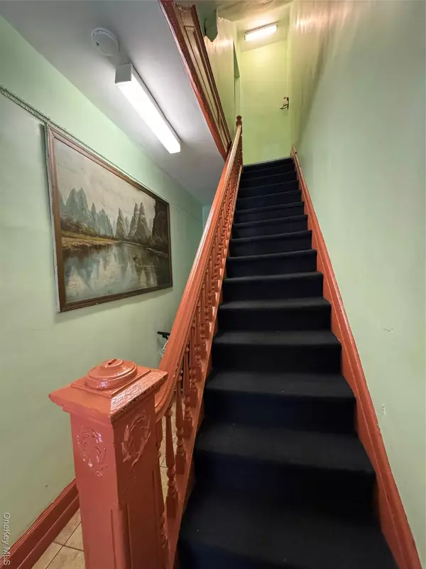 Bronx, NY 10456,1040 Clay AVE