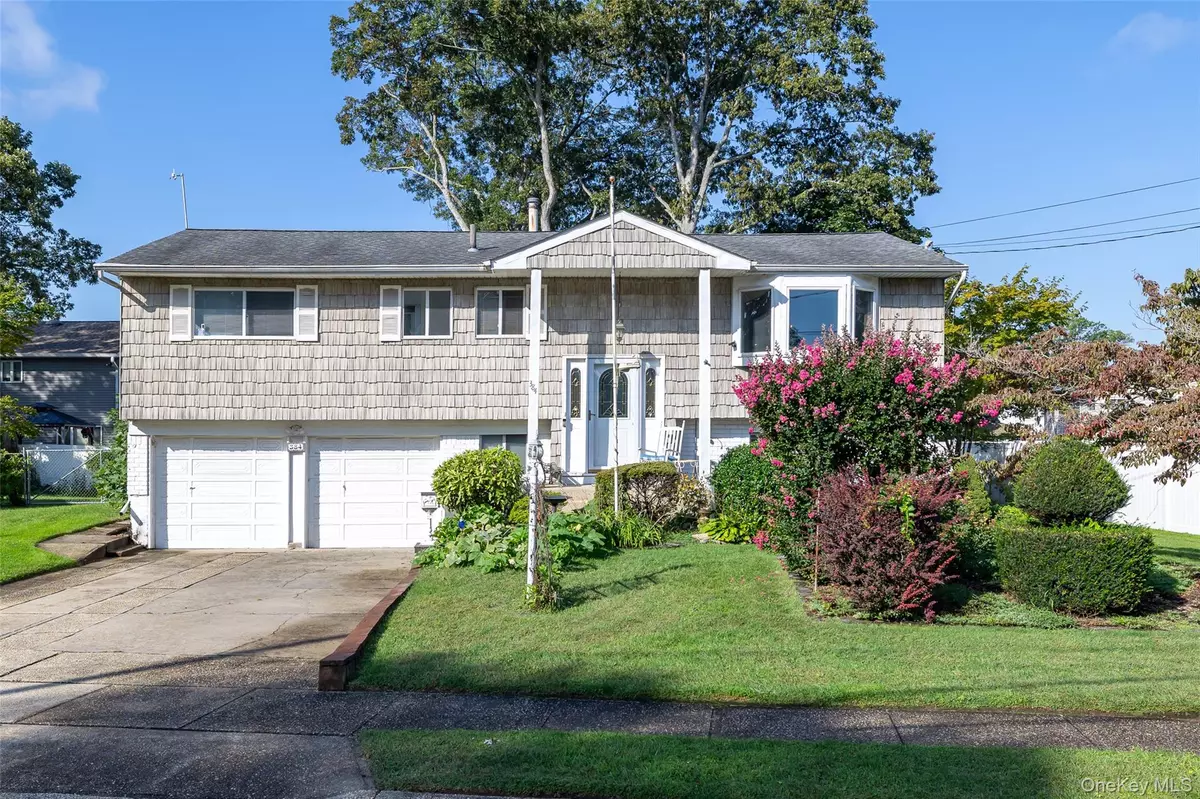 Deer Park, NY 11729,384 W 22nd ST