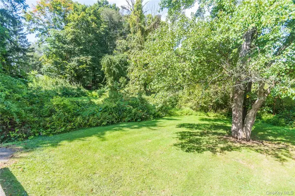 Hyde Park, NY 12538,31 Lawrence RD