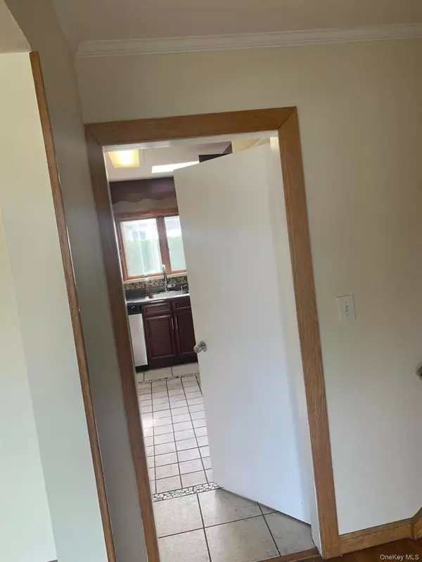New Rochelle, NY 10804,66 Laron DR